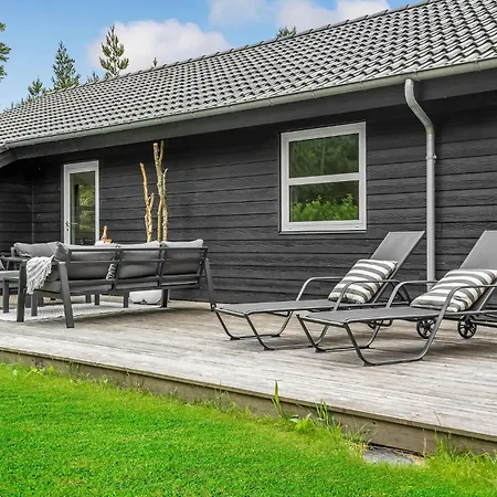 Three-bedroom In Дом отдыха