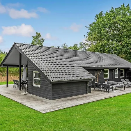 度假居 Awesome Home In Blavand With Sauna