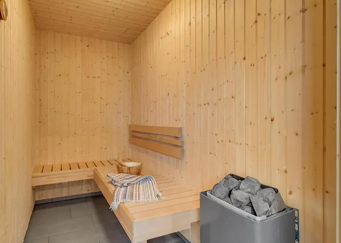 Three-bedroom In Nyaraló *