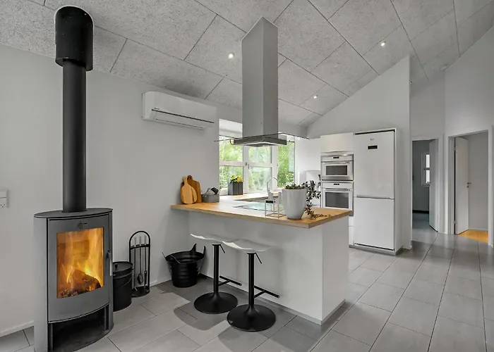 Three-bedroom In Nyaraló *